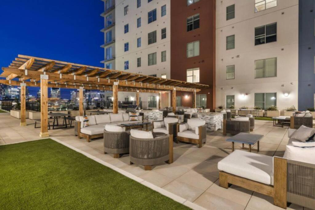 Beverly Hills Suite Penthouse The Gulch Nashville Extérieur photo